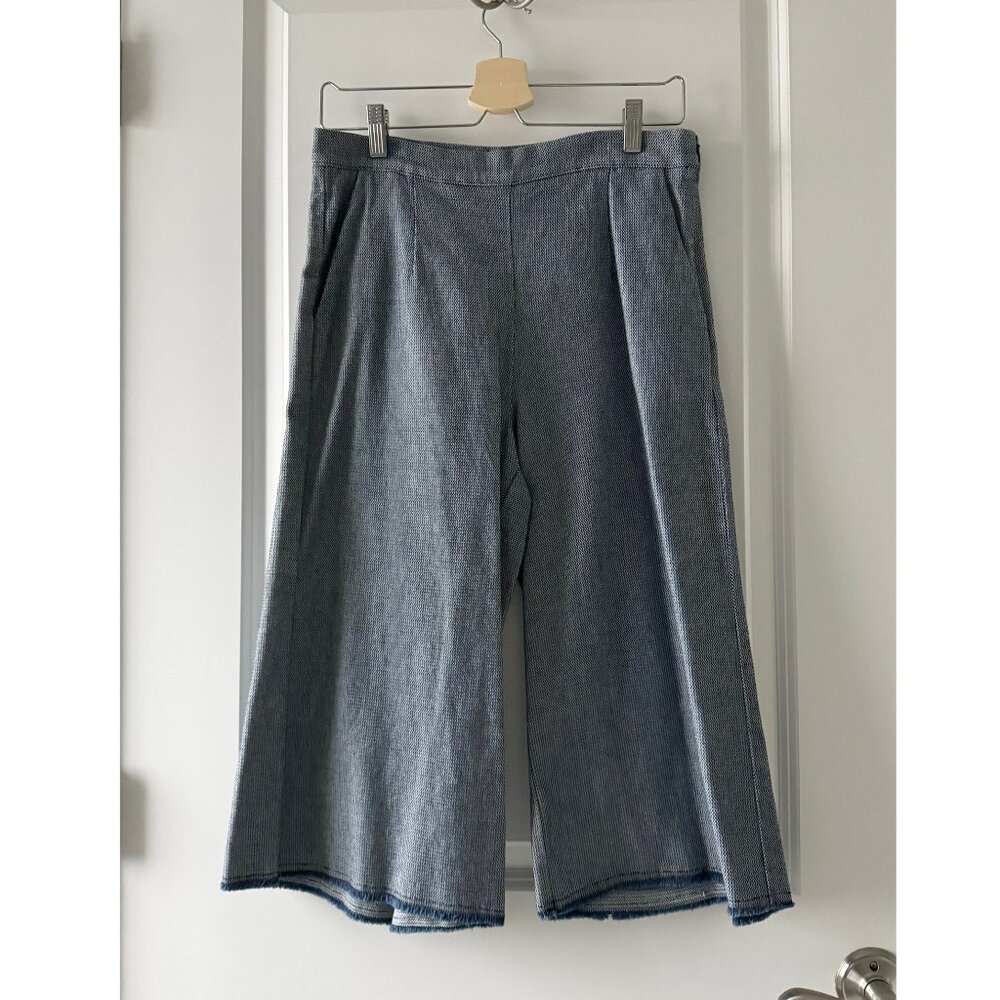 ZARA Wide Leg Long Shorts – Blue/White Pattern – Blue Trim – Size M